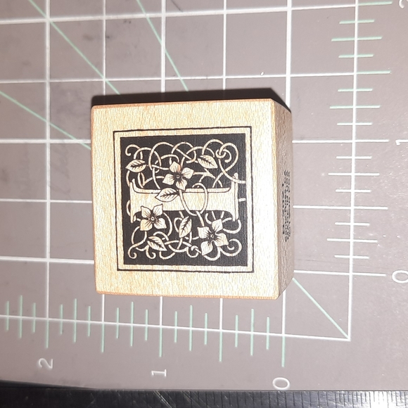 Monogram rubber stamps square with floral vine - Picture 7 of 16